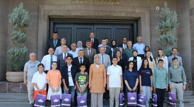 Vali Yiğitbaşı Bolvadin’i Böyle Ödüllendirdi