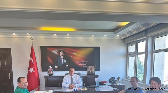 Bolvadin’de Minibüsçüler Kaymakam Arıkan’ı Ziyaret Etti