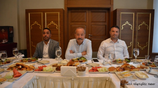 Hemşehrimiz Taytak Kahvaltılı İstişare Yaptı