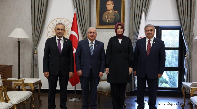 Afyonkarahisar Valisi Yiğitbaşı MSB Bakanı’nı Ziyaret Etti