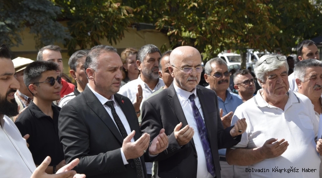 Çay’da Bir Haftada İki Yeni İşletme Açıldı