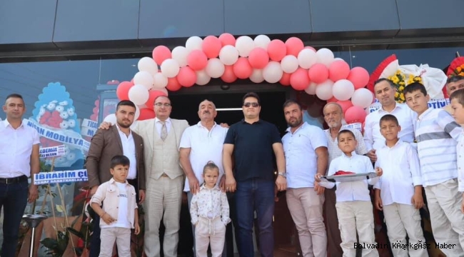 Ege Bölgesinin En Büyük Mağazası Bolvadin’de Açıldı