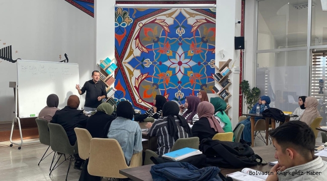 Afyonkarahisar’da Arapça Kursu Veriliyor