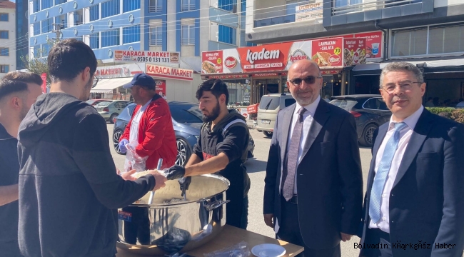 Afyonkarahisar’da Artık Her Cuma Pilav İkramında Bulunulacak