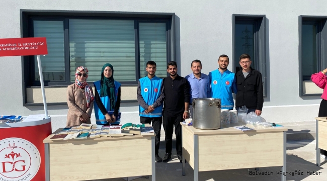 Afyonkarahisar İl Müftülüğü'nden Gençlere Yönelik Stant