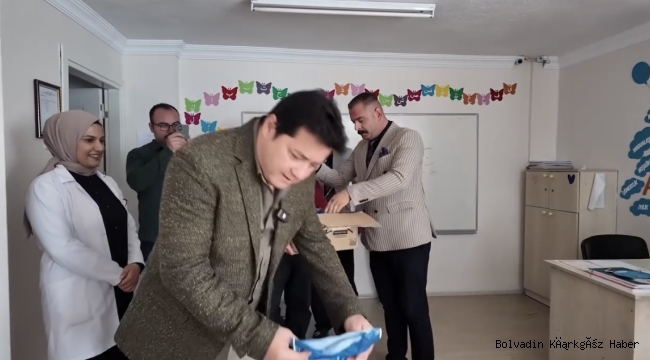 Başkan Aynacı ve Kaymakam Arıkan Minik Hafızları Yalnız Bırakmıyor