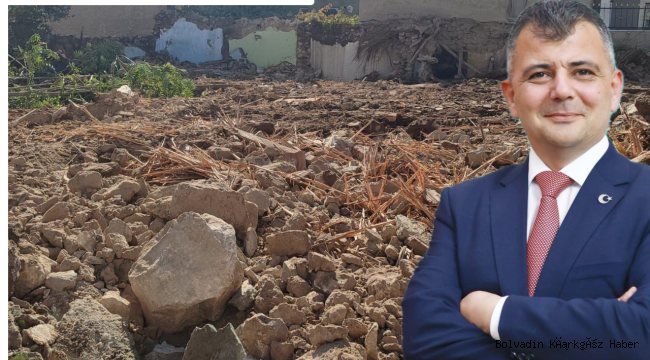 Emirdağ’da Metruk Binalar Yıkılıyor