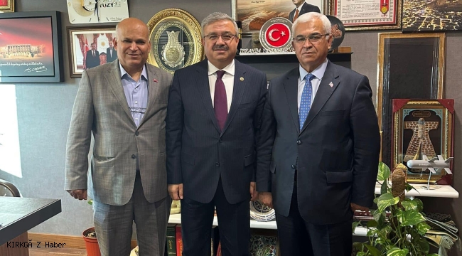 Milletvekili Yurdunuseven Misafirlerini Makamında Ağırladı