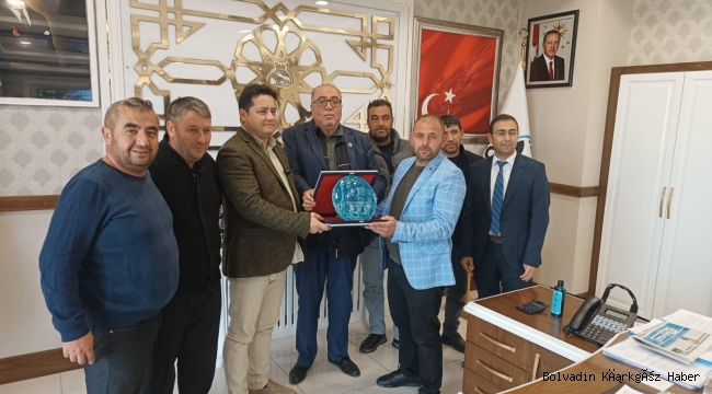 Muhtarlar Günü Nedeniyle Başkan Aynacı Ziyaret Edildi