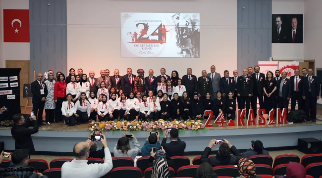 Afyonkarahisar Vali Yardımcısı Ali Uysal, Öğretmenler Günü Programına Katıldı