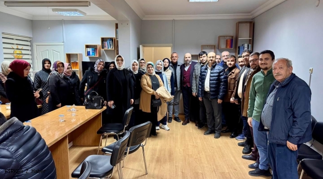 AK Parti Bolvadin İlçe Teşkilatı'ndan Yoğun Katılımlı Haftalık Yönetim Kurulu Toplantısı