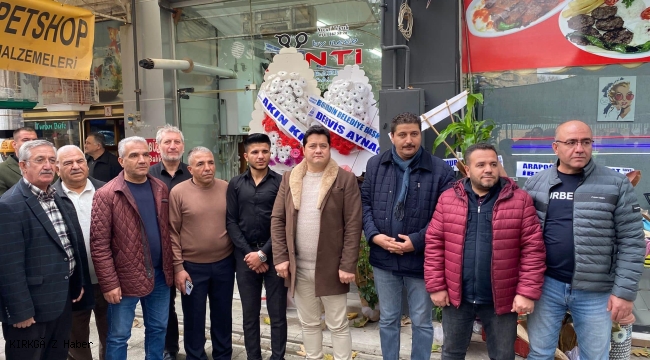 Başkan Aynacı Janti Berber Salonu’nun Açılışını Gerçekleştirdi ve İlk Tıraşı Oldu