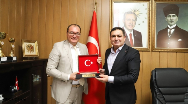 Bolvadin Kaymakamı Ali Arıkan, Çobanlar Belediye Başkanı Ali Altuntaş'ı Ziyaret Etti