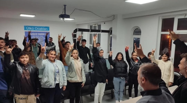 Bolvadin Ülkü Ocakları Liseler Arası Kim Bilir Bilgi Yarışması Sonuçlandı