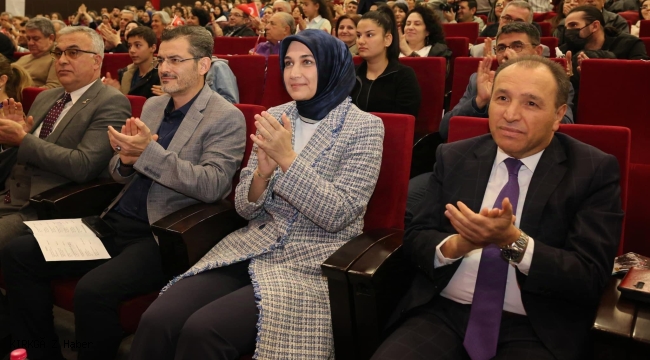 Yiğitbaşı 29 Ekim Cumhuriyet’e Saygı ve Şehitleri Anma Temalı Konsere Katıldı