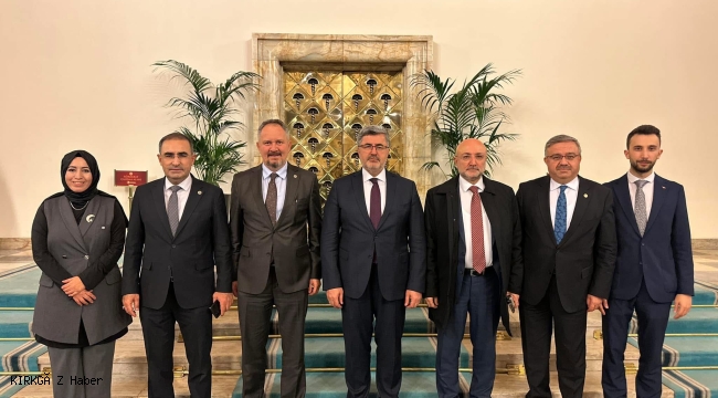 AK Parti Afyonkarahisar Teşkilatı Milletvekilleriyle Bir Araya Geldi