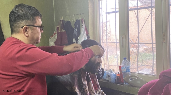 Berber Adem Güçlü’den Engellilere Ücretsiz Traş
