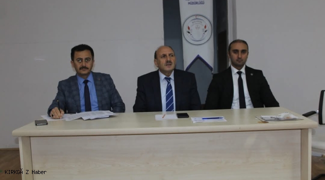 Bolvadin’de “Akademik Başarıyı Artırma” Gündemiyle Müdürler Kurulu Toplantısı Gerçekleştirildi