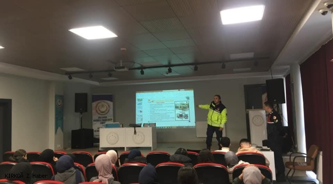 Bolvadin İlçe Jandarmadan Mesleki Tanıtım Etkinliği