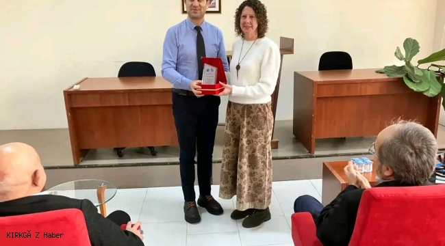 Bolvadin Meslek Yüksekokulu’nda Emekliliğe Ayrılan Personellere Plaket Töreni Düzenlendi