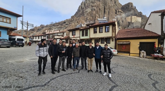 Emirdağ Müftülüğü’nden Üniversite Öğrencilerine Yönelik Sinema ve Gezi Etkinliği