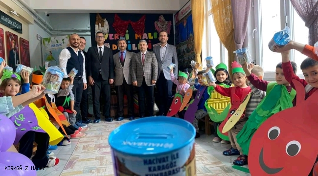 İscehisar Anaokulu’ndan Renkli Yerli Malı Kostüm Defilesi