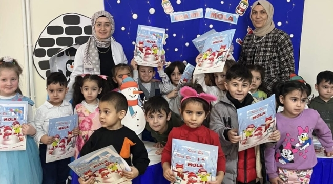Afyonkarahisar'da 4-6 Yaş Grubu'nda Karne Coşkusu Yaşandı