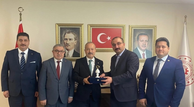 Bolvadin’de Başkan Aynacı’nın Ankara Paketi Açıldı
