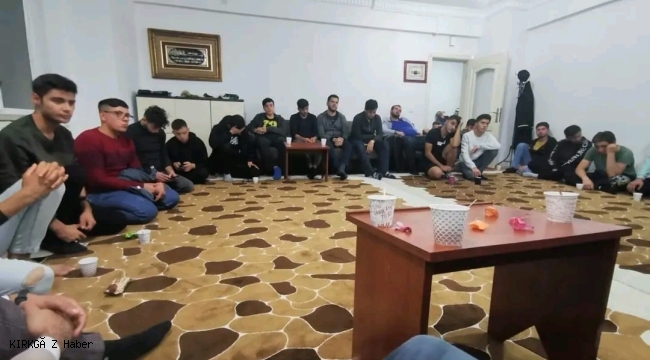 Bolvadin&#039;de Gençler Cami Buluşmasında Bir Araya Geldi