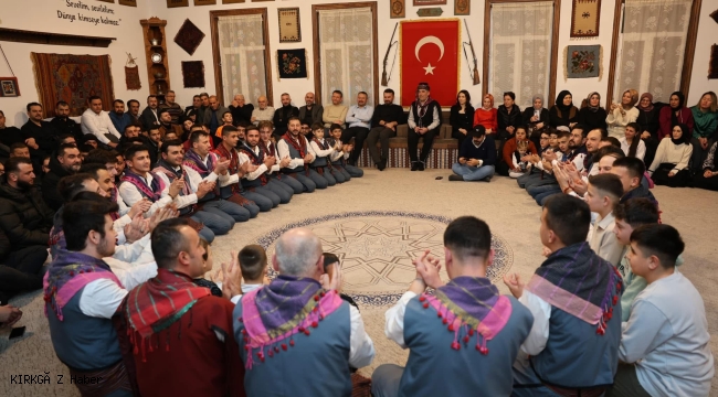 Bu Geceden Kimsenin Haberi Yok! Uzun Afyon’da İmiş!