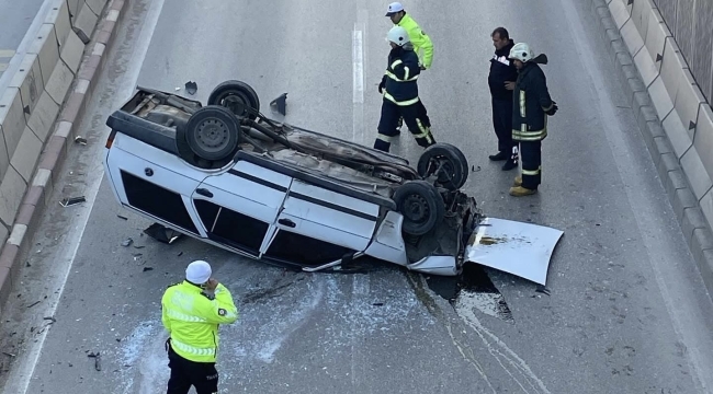 Afyonkarahisar'da Araç Takla Attı! Alt Geçit Trafiğe Kapandı