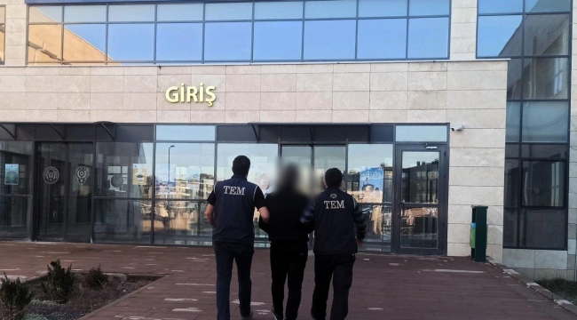Afyonkarahisar'da FETÖ/PDY Operasyonu: 3 Kişi Tutuklandı
