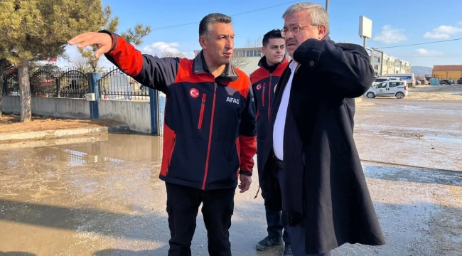 AK Parti Milletvekili Yurdunuseven'den OSB'deki Yangını Yerinde İnceledi! Destek Mesajı Verdi