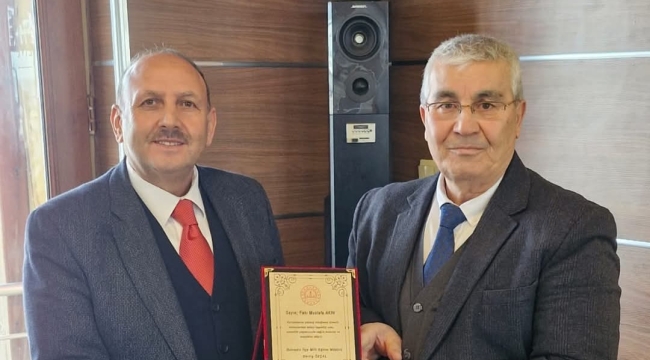 Bolvadin'de 42 Yıl Çalışmış! Akın Emekli Oldu