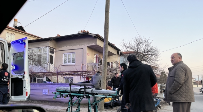 Bolvadin’de Motosiklet Kazası: Sürücü Hastaneye Kaldırıldı