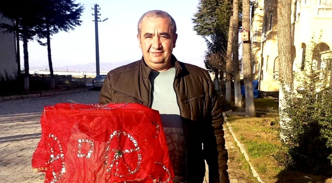 Bolvadin Etem Kelekçi Mahallesinde Yeni Gelenek: Askere Giden Gençlere Ev Baklavası İkramı