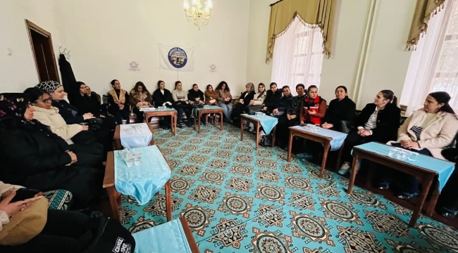 Emirdağ Kadın Kültür Evi'nde Bilgilendirme ve Sohbet Etkinlikleri Düzenleniyor