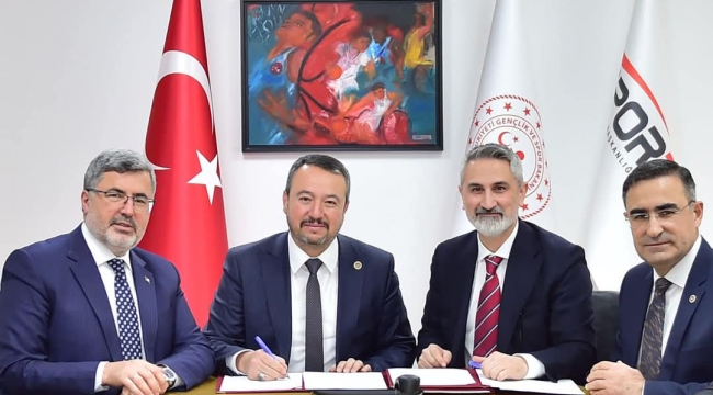 Sandıklı Belediyesi, Spor Altyapısını Güçlendirmek İçin Yatırımlara Devam Ediyor