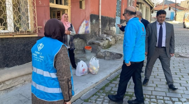 Afyon İl Müftülüğü Yardımda Tarih Yazdı! Tam 1.000 Koli