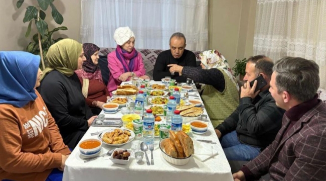 Afyonkarahisar'da Atike Teyzeye Misafir Oldular