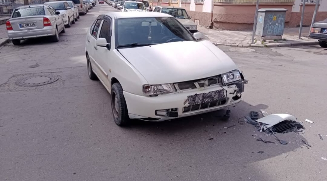Afyonkarahisar’da Trafik Kazası: Çarpan Sürücü Olay Yerinden Kaçtı
