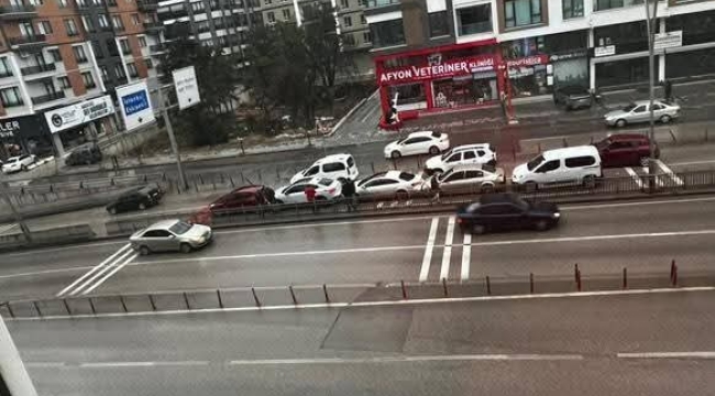 Afyonkarahisar'da Zincirleme Trafik Kazası