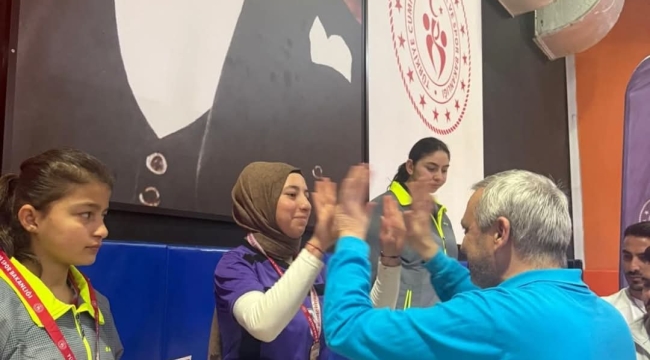 Çobanlar ÇPAL Öğrencisi Pınar Akkaya Türkiye Üçüncüsü Oldu