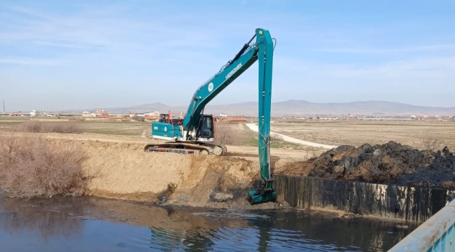 Eber Gölü'nde Son Durum! Temizleniyormuş