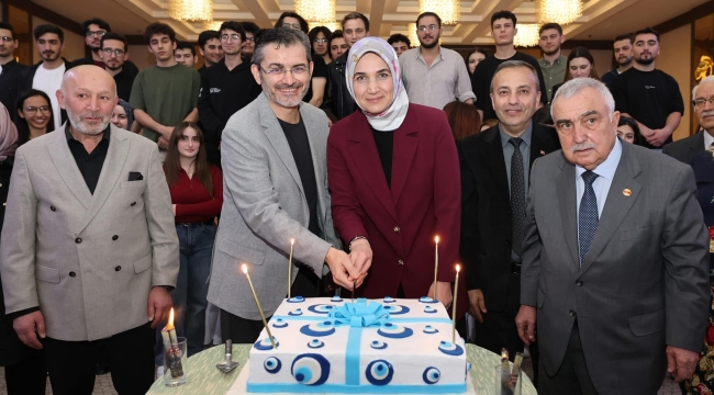 Vali Yiğitbaşı Önce Pasta Kesti Sonra Talepleri Dinledi