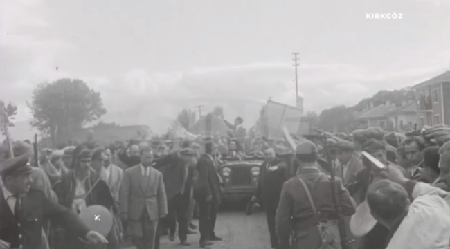 Adnan Menderes Bolvadin’de! Yiğitbaşı’nın Refakat Ettiği Video’da