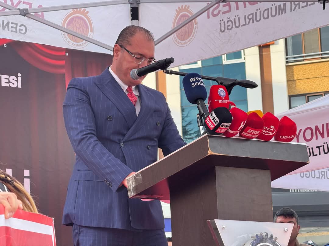 Afyonkarahisar'da Uluslararası Kocatepe Tiyatro Festivali Başladı