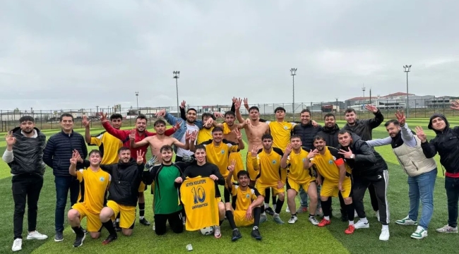 Bolvadin'de Futbol Heyecanı: Bolvadin MYO, Yarı Finalde!
