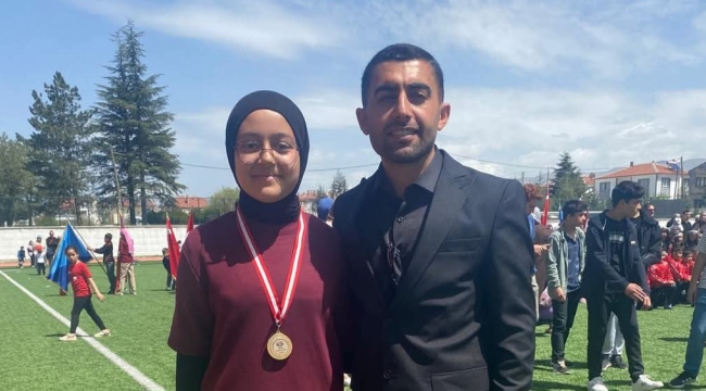 Bolvadinli Öğrenci Satranç Turnuvasında Birinci Oldu