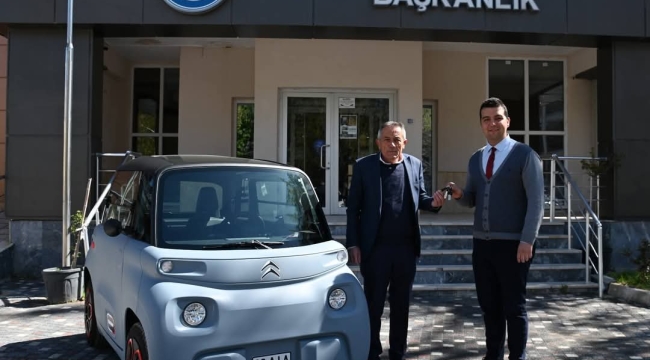 Emirdağ Belediyesi'ne Sağanak Sağanak İş Makinesi Yağıyor